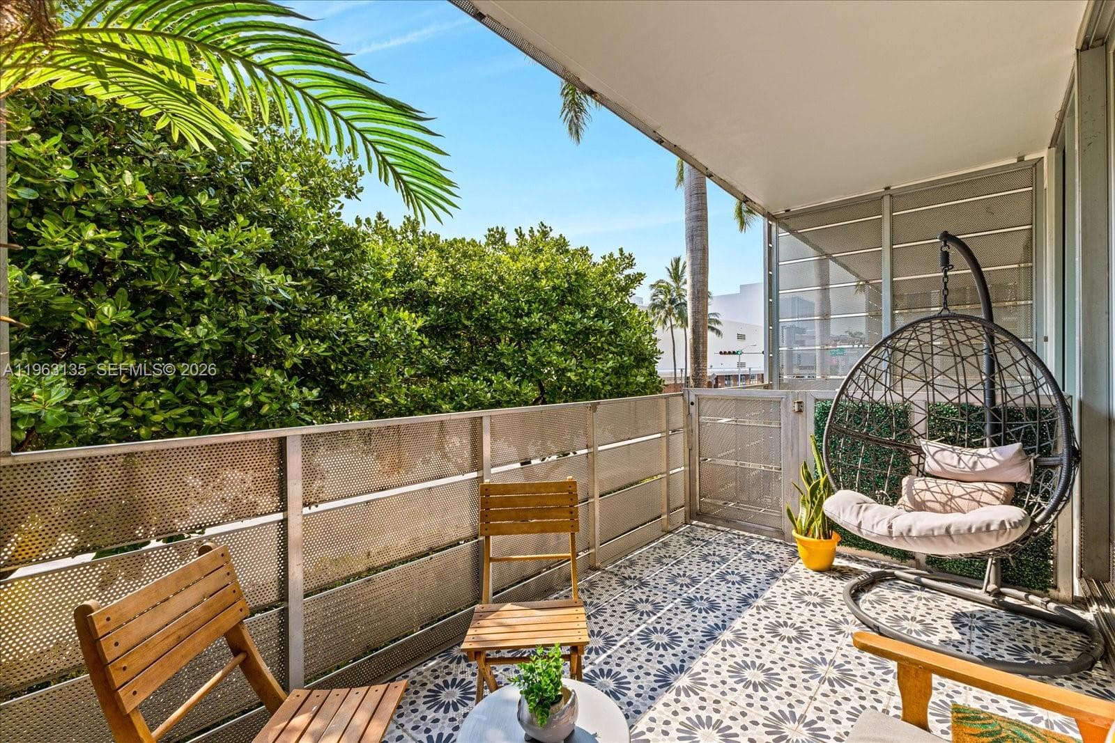 1700 Meridian Ave # 203, Miami Beach FL 33139 — 21