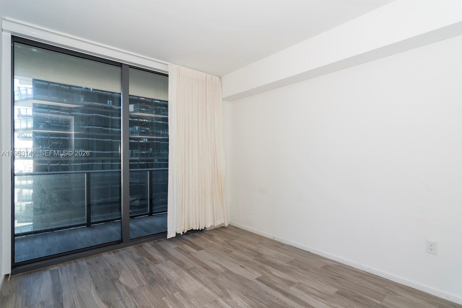 801 S Miami Ave # 1409, Miami FL 33130 — 37
