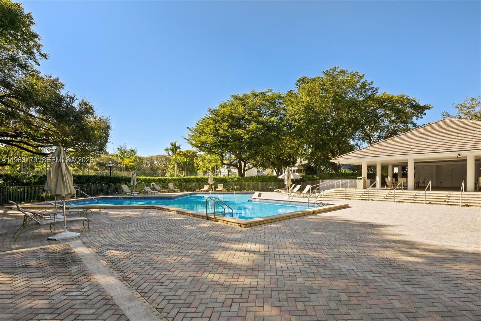 1961 S Oak Haven Cir, Miami FL 33179 — 70