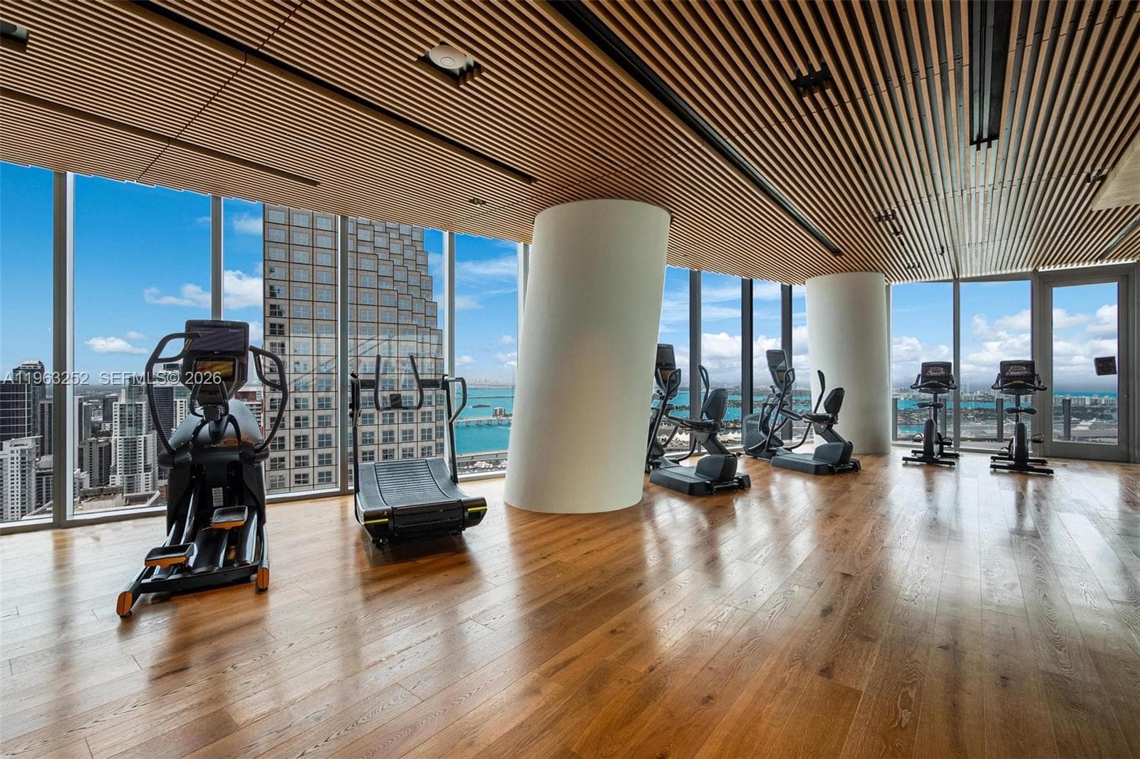 300 Biscayne Blvd Way # 4404, Miami FL 33131 — 46