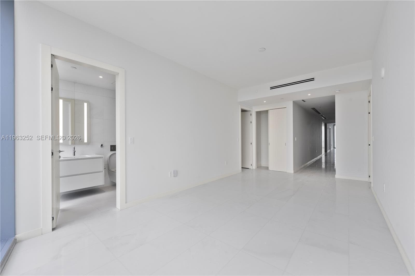 300 Biscayne Blvd Way # 4404, Miami FL 33131 — 28