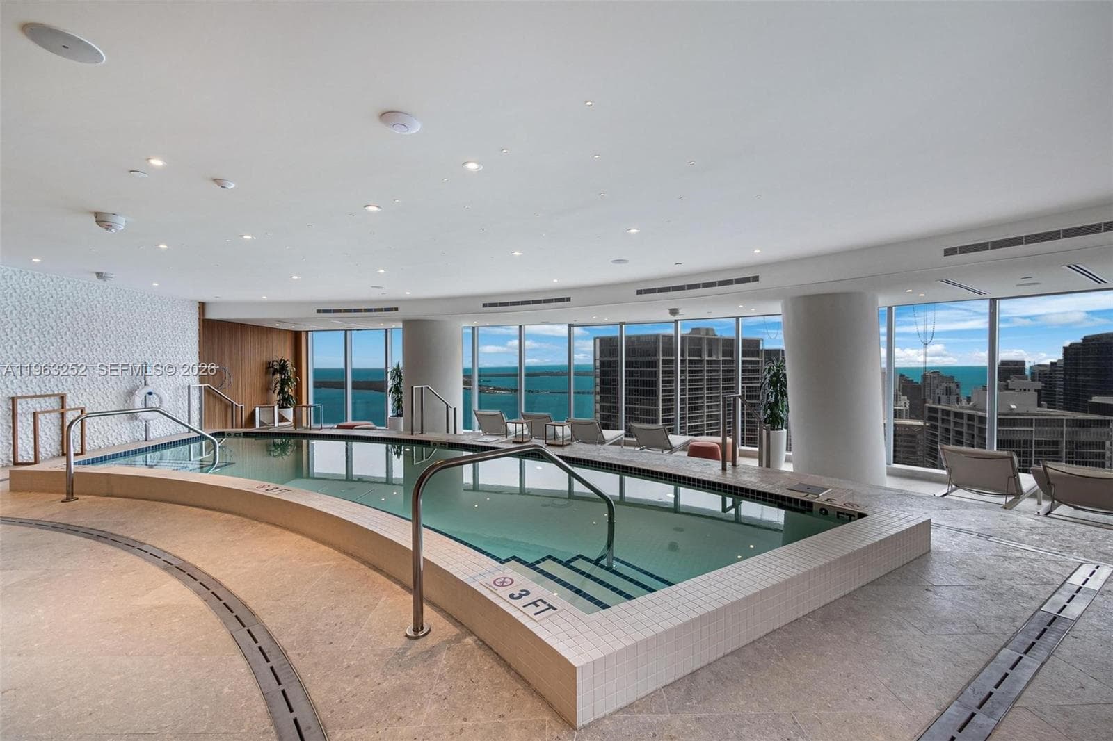 300 Biscayne Blvd Way # 4404, Miami FL 33131 — 51