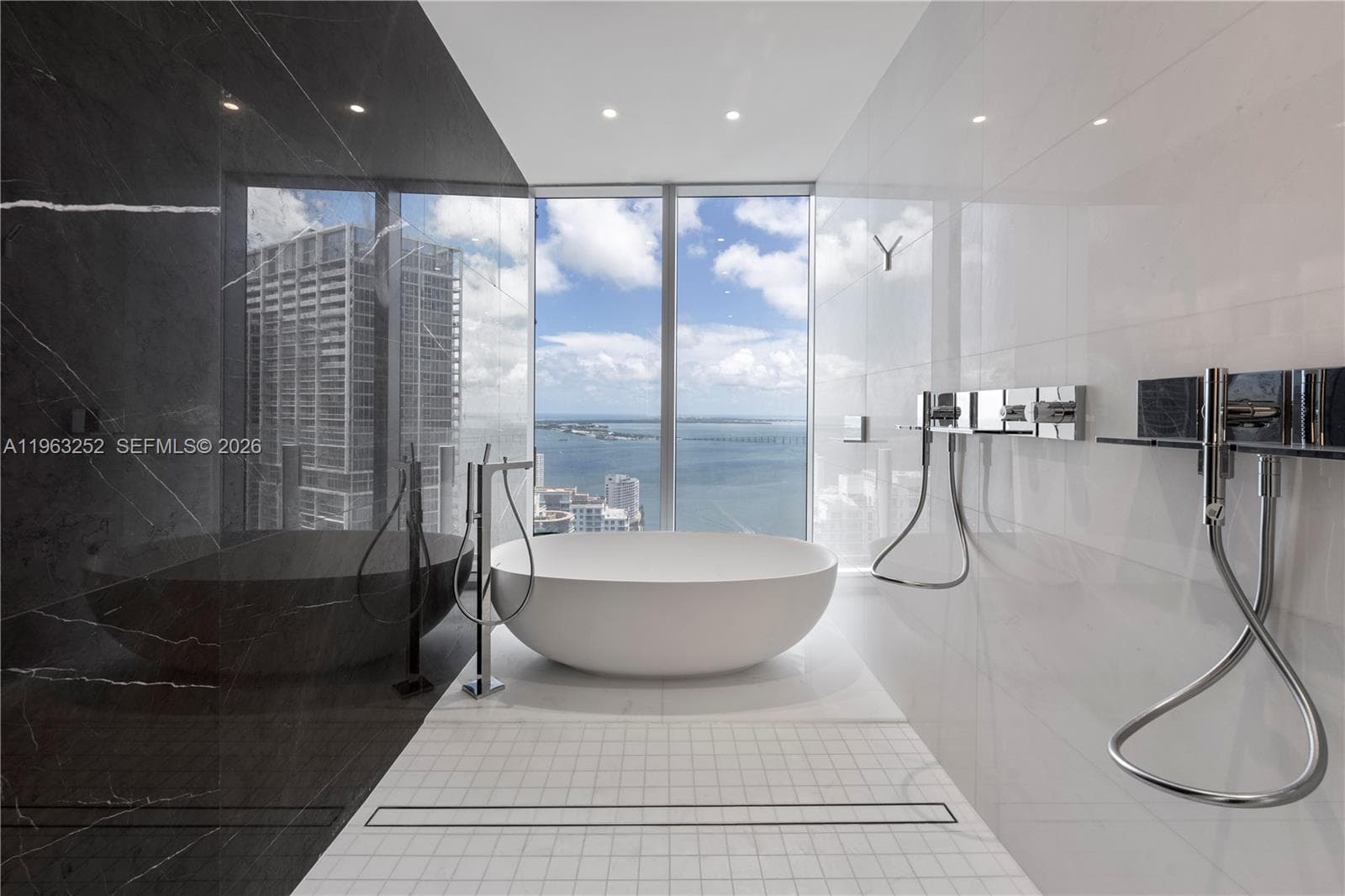 300 Biscayne Blvd Way # 4404, Miami FL 33131 — 19