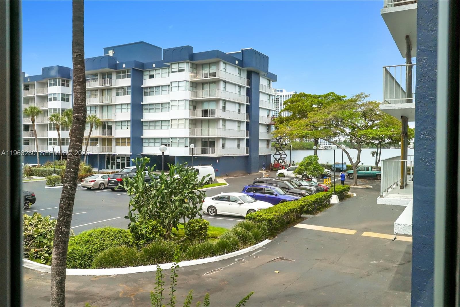 16558 NE 26th Ave # 2A, North Miami Beach FL 33160 — 6