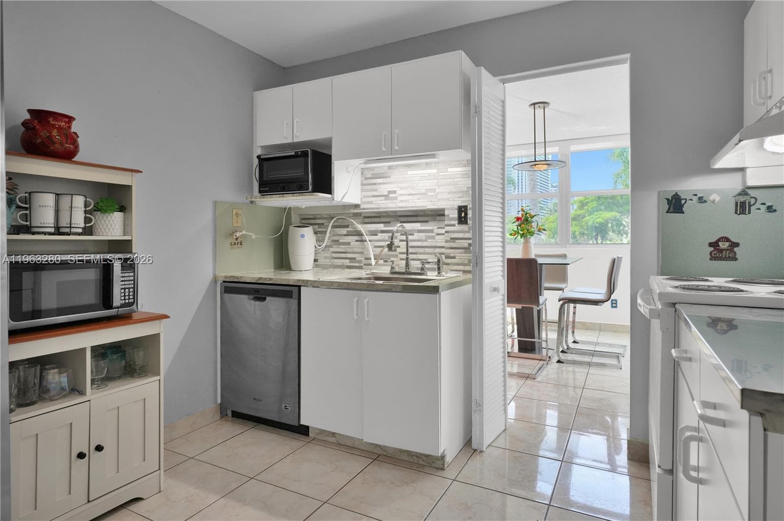 16558 NE 26th Ave # 2A, North Miami Beach FL 33160 — 17