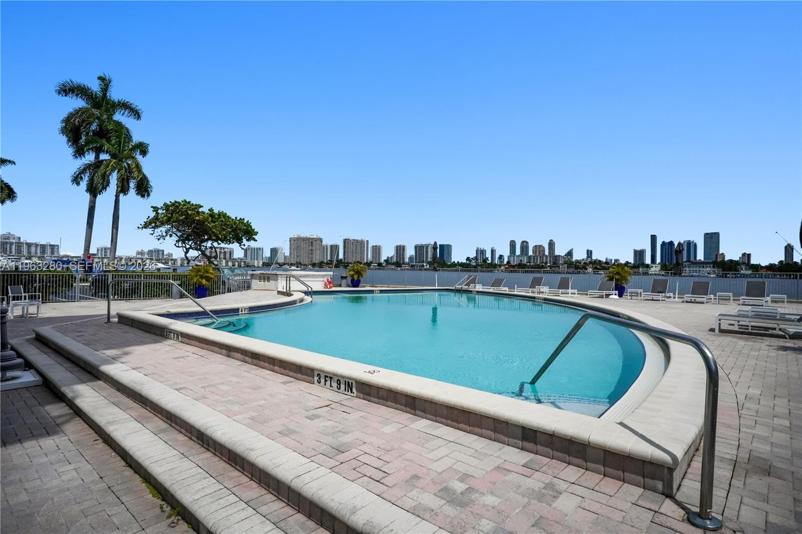16558 NE 26th Ave # 2A, North Miami Beach FL 33160 — 34