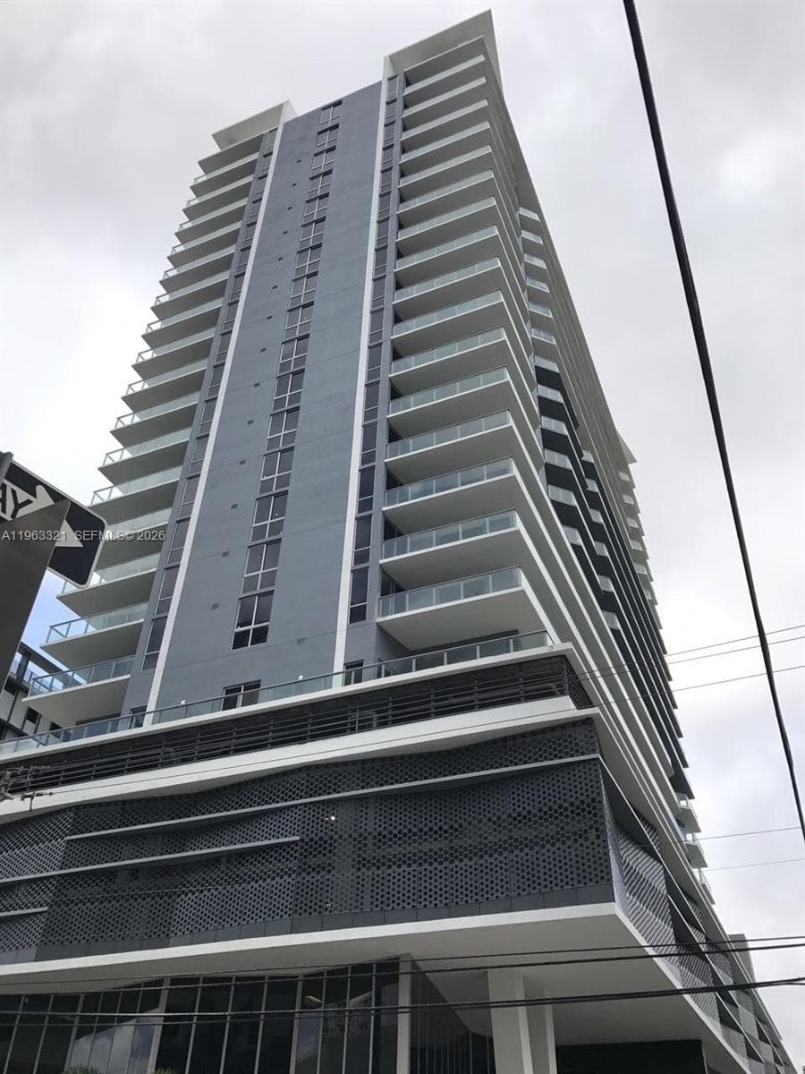 1010 SW 2ND AVE # 607, Miami FL 33130 — 2