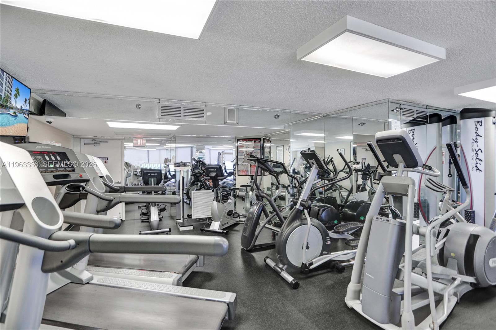 3530 Mystic Pointe Dr # 2202, Aventura FL 33180 — 44