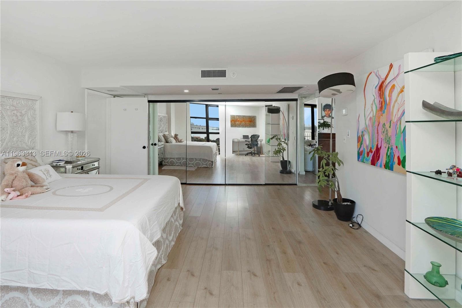 1000 Quayside Ter # 1608, Miami FL 33138 — 16