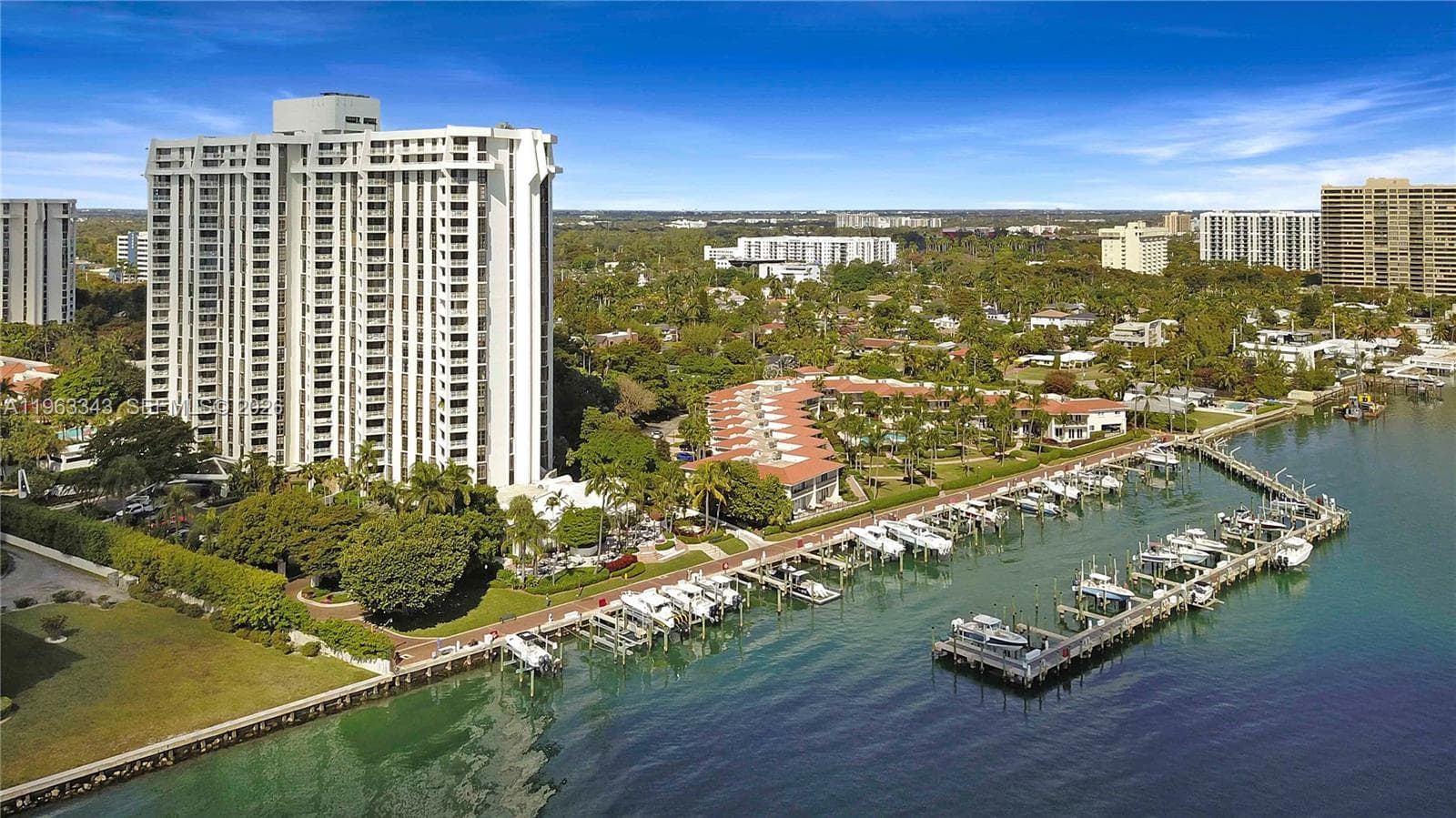 1000 Quayside Ter # 1608, Miami FL 33138 — 26
