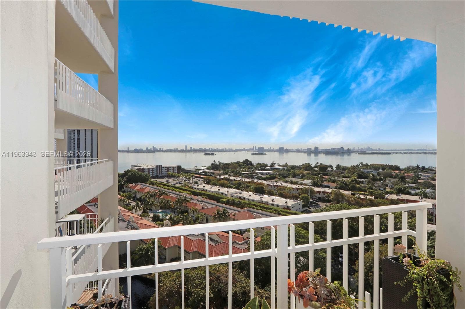1000 Quayside Ter # 1608, Miami FL 33138 — 22