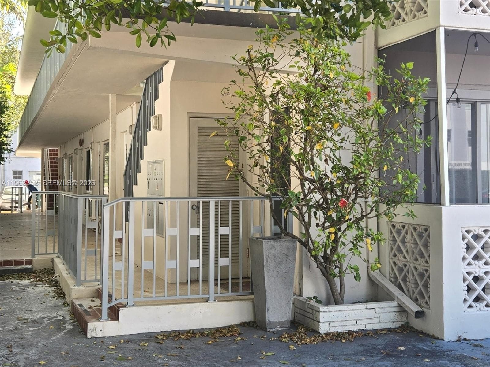 1021 Michigan Ave # 9, Miami Beach FL 33139 — 24