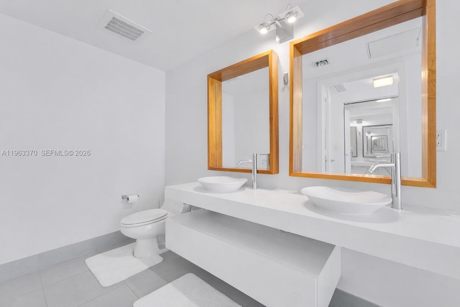 92 SW 3rd St # 3611, Miami FL 33130 — 14