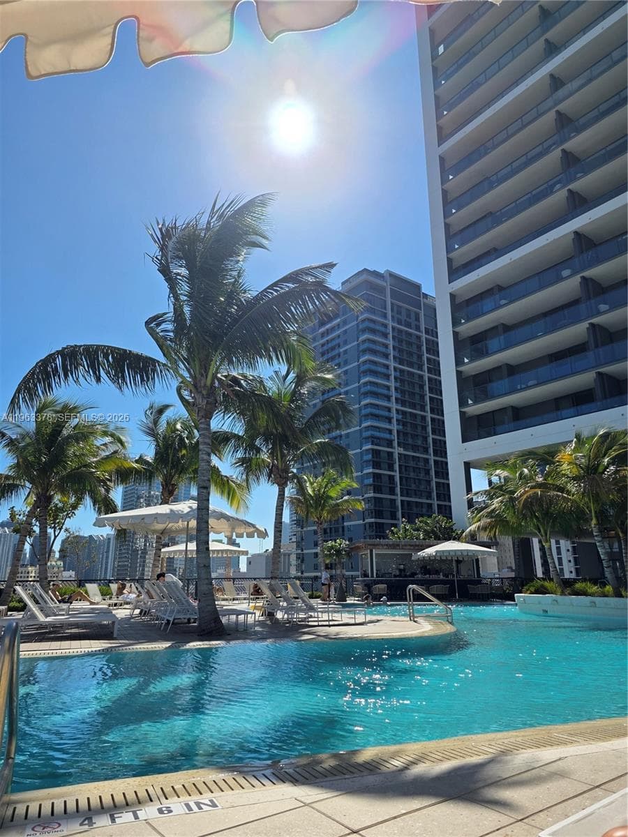 159 NE 6th St # 4302, Miami FL 33132 — 1