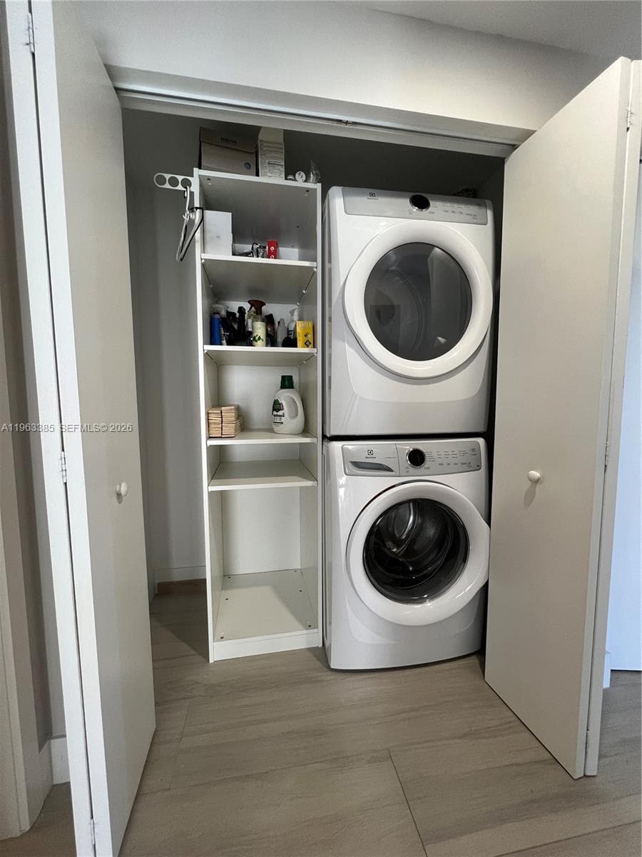 16385 Biscayne Blvd # 607, North Miami Beach FL 33160 — 12