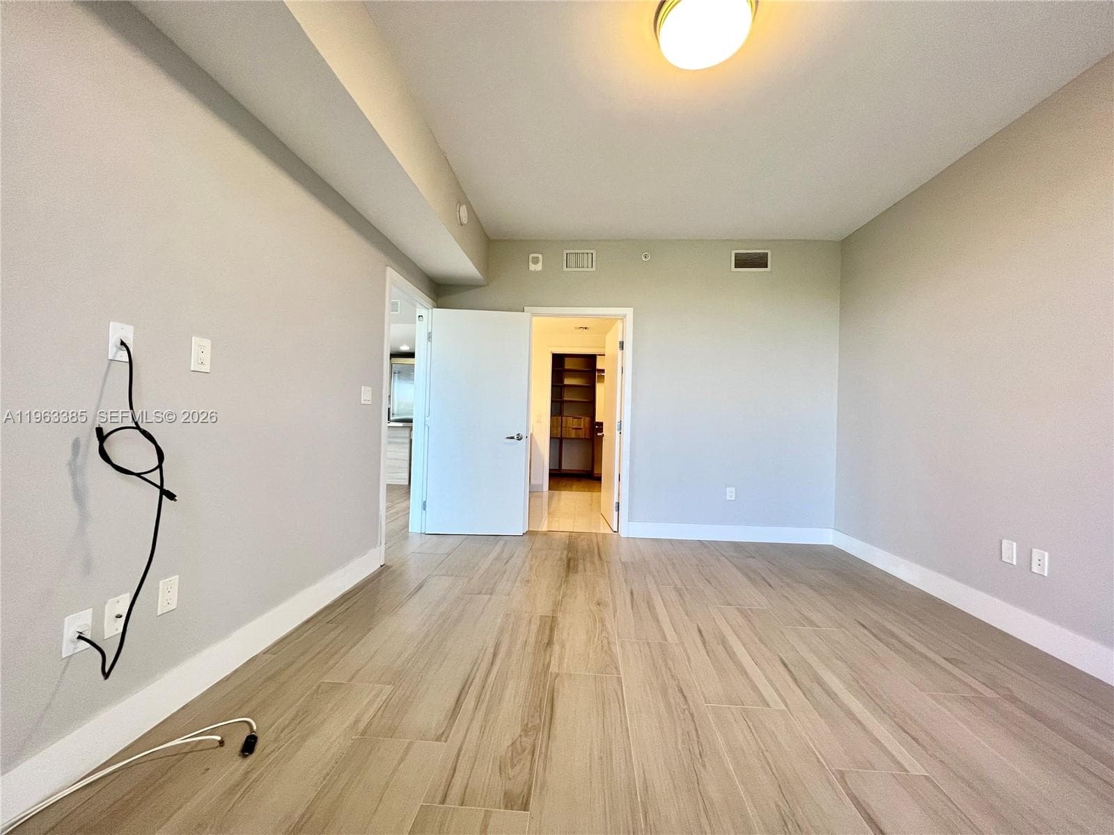 16385 Biscayne Blvd # 607, North Miami Beach FL 33160 — 22
