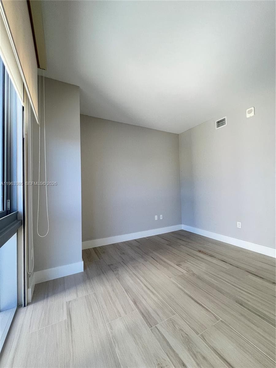 16385 Biscayne Blvd # 607, North Miami Beach FL 33160 — 7