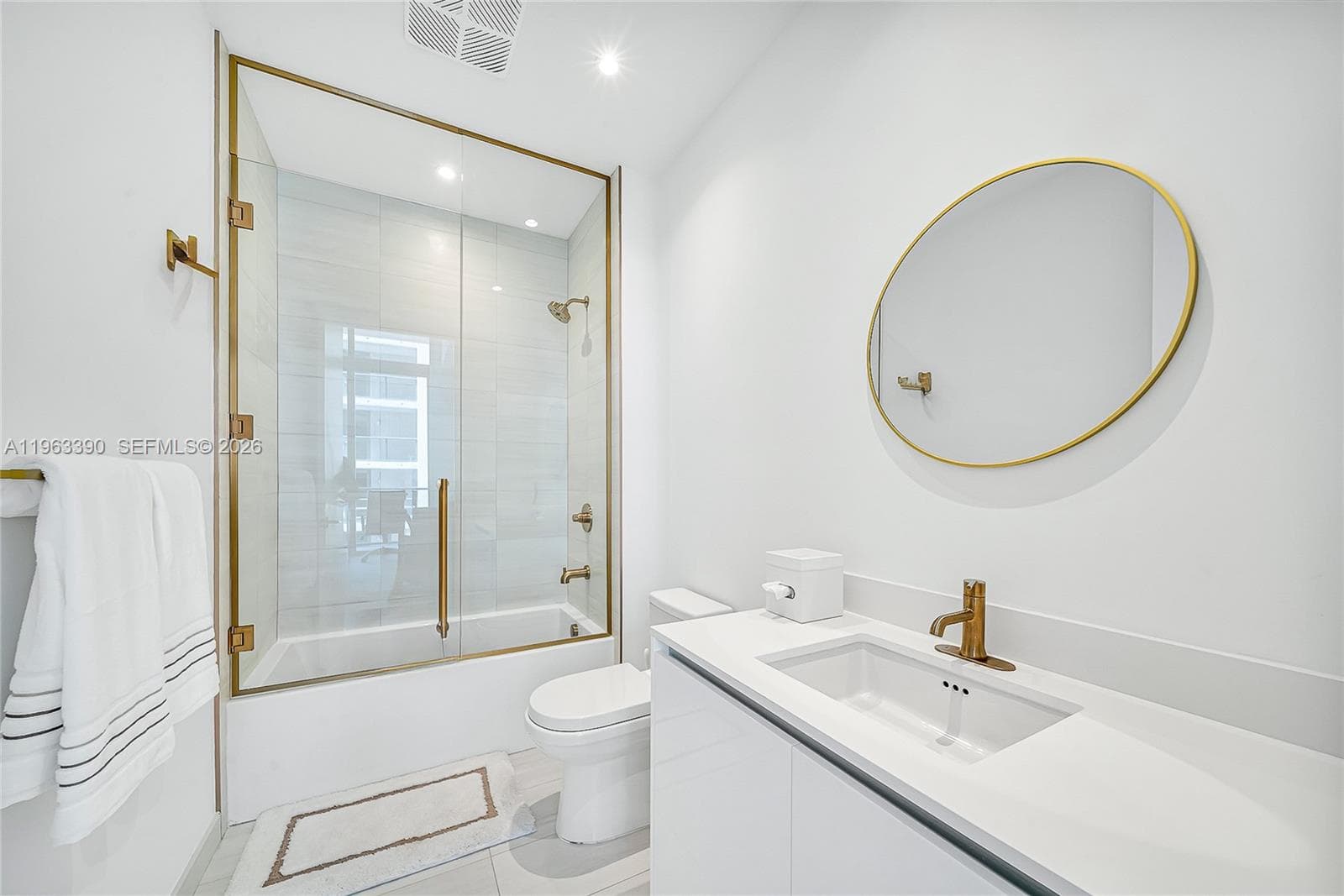 2655 S Bayshore Dr # 706, Miami FL 33133 — 15