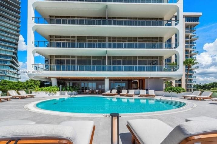 2655 S Bayshore Dr # 706, Miami FL 33133 — 64