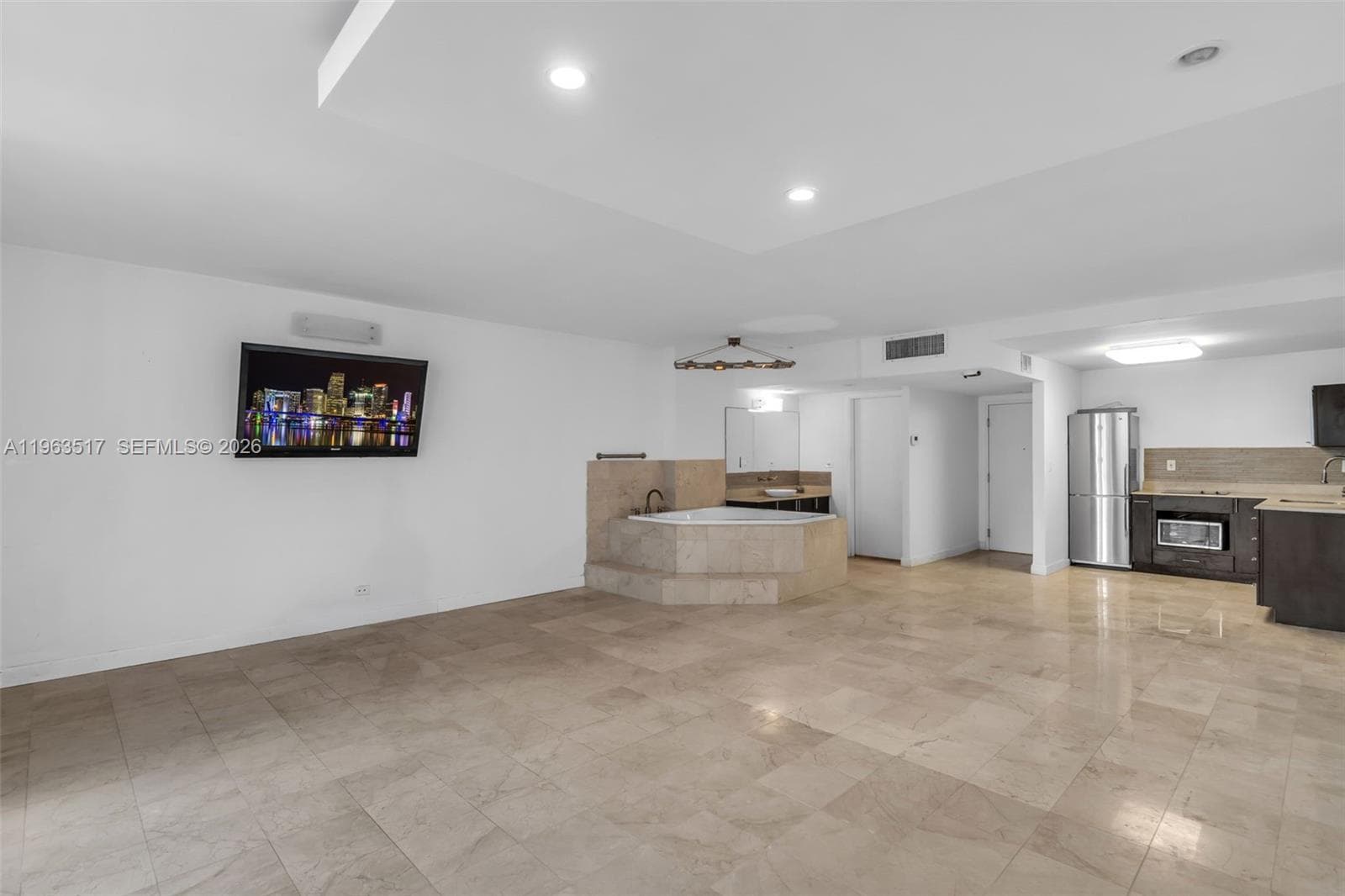 2301 Collins Ave # 621, Miami Beach FL 33139 — 6