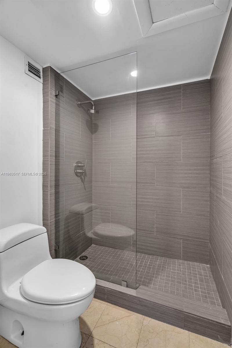 2301 Collins Ave # 621, Miami Beach FL 33139 — 12