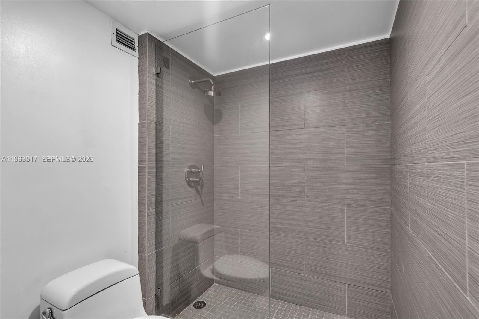 2301 Collins Ave # 621, Miami Beach FL 33139 — 11