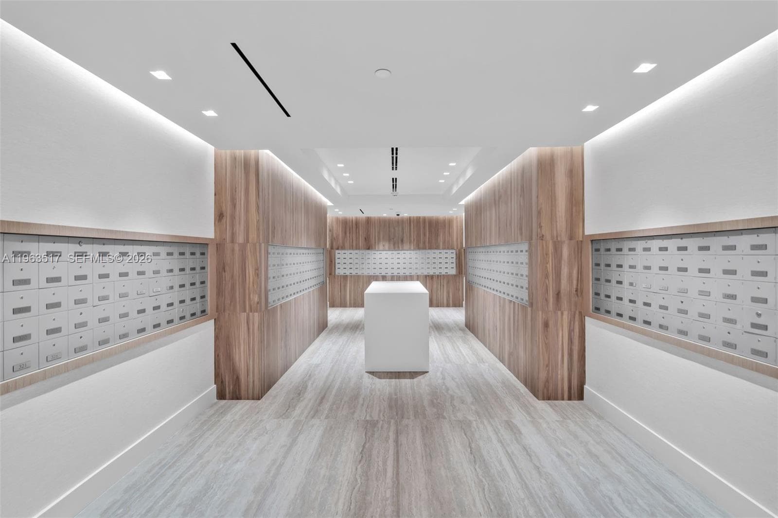 2301 Collins Ave # 621, Miami Beach FL 33139 — 35