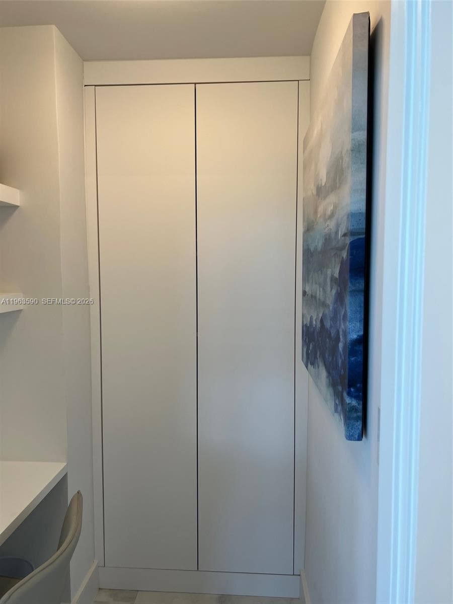 100 Lincoln Rd # 1548, Miami Beach FL 33139 — 27