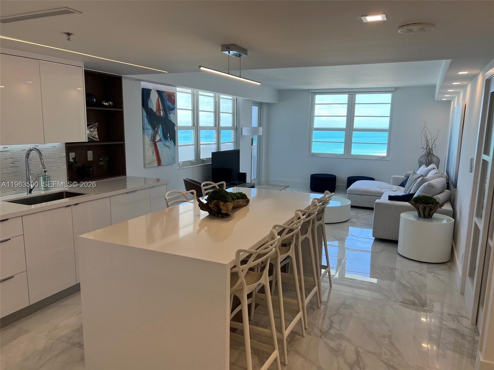 100 Lincoln Rd # 1548, Miami Beach FL 33139 — 1