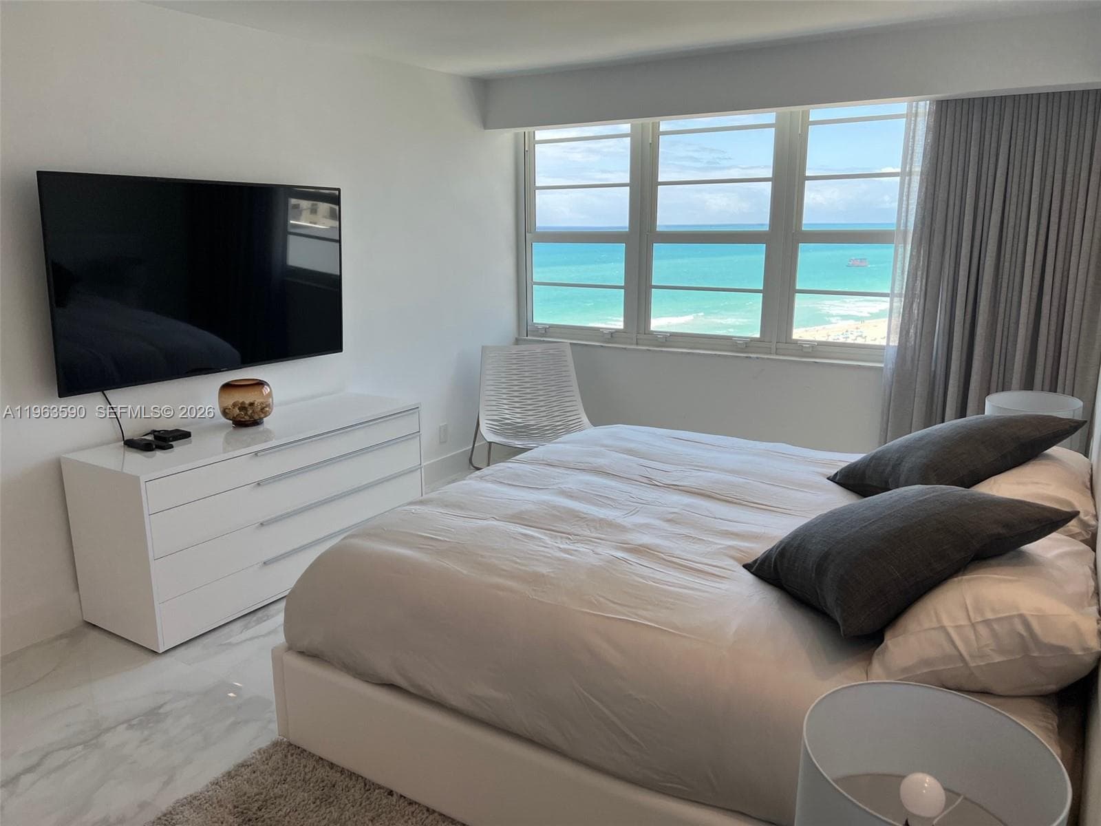 100 Lincoln Rd # 1548, Miami Beach FL 33139 — 18