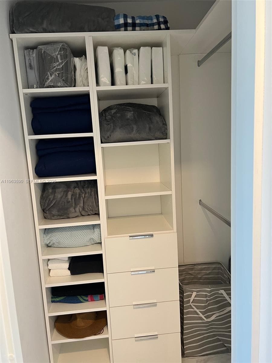 100 Lincoln Rd # 1548, Miami Beach FL 33139 — 37