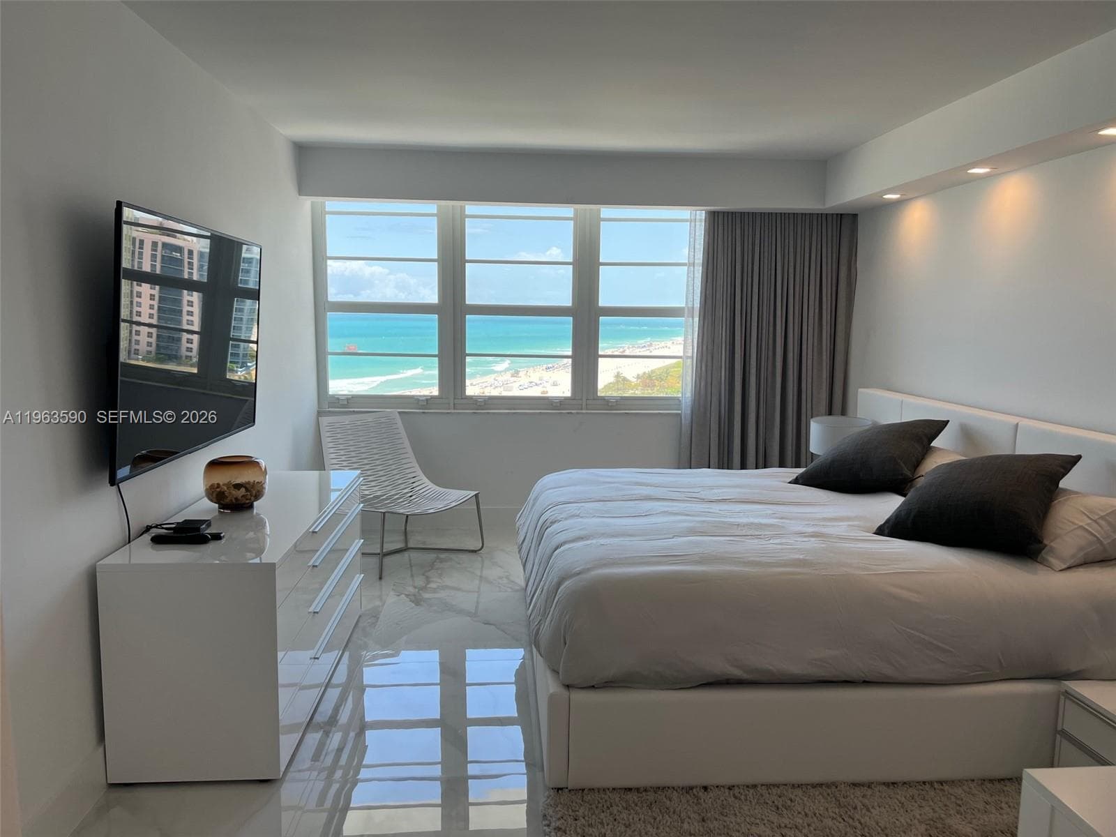 100 Lincoln Rd # 1548, Miami Beach FL 33139 — 19