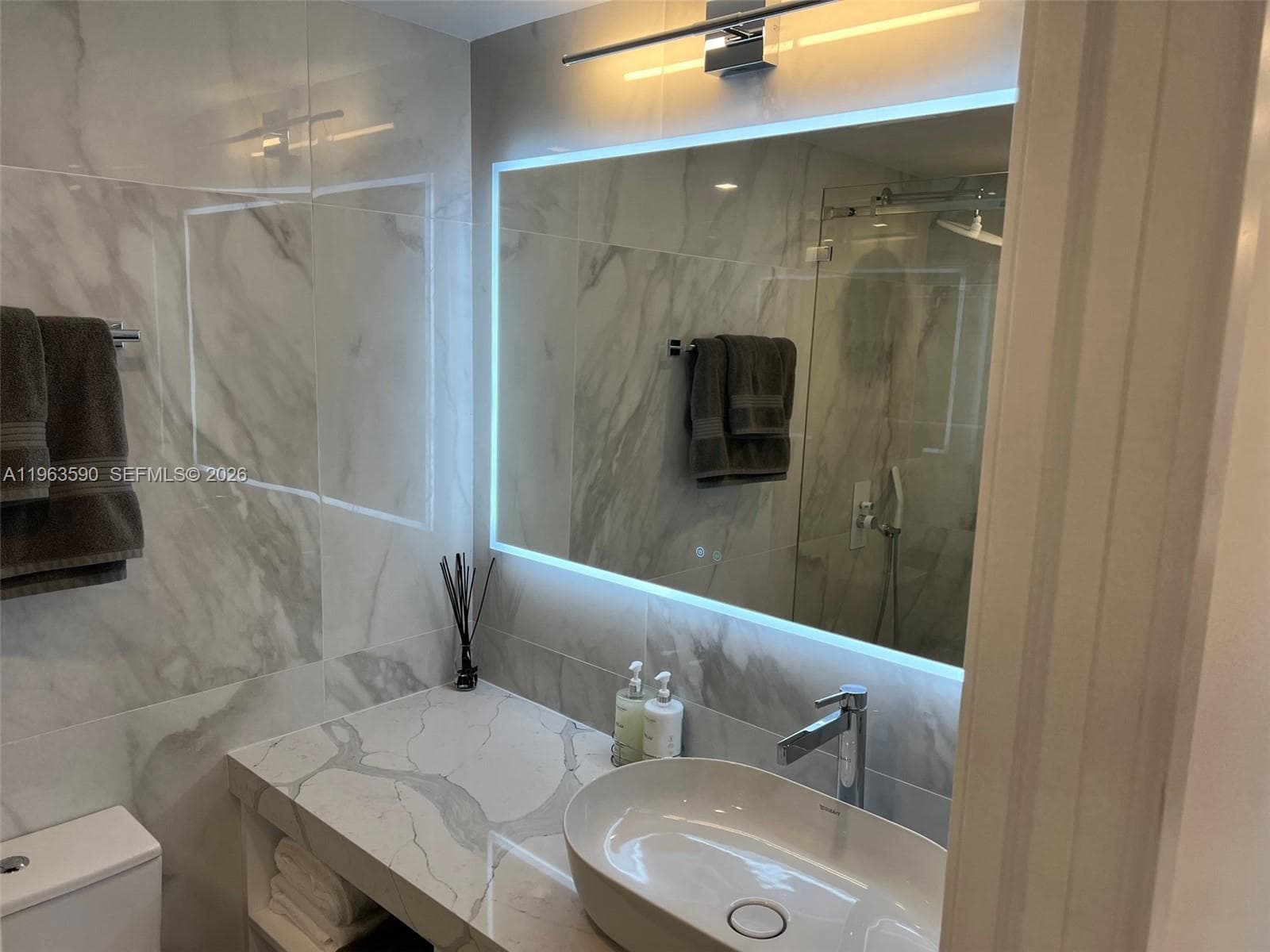 100 Lincoln Rd # 1548, Miami Beach FL 33139 — 35