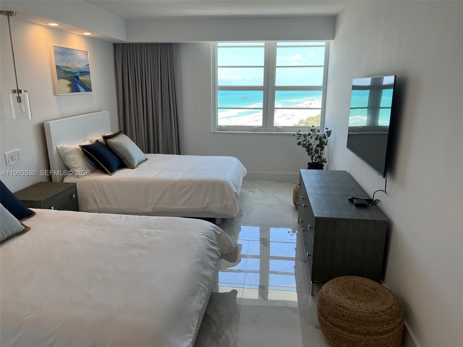 100 Lincoln Rd # 1548, Miami Beach FL 33139 — 29