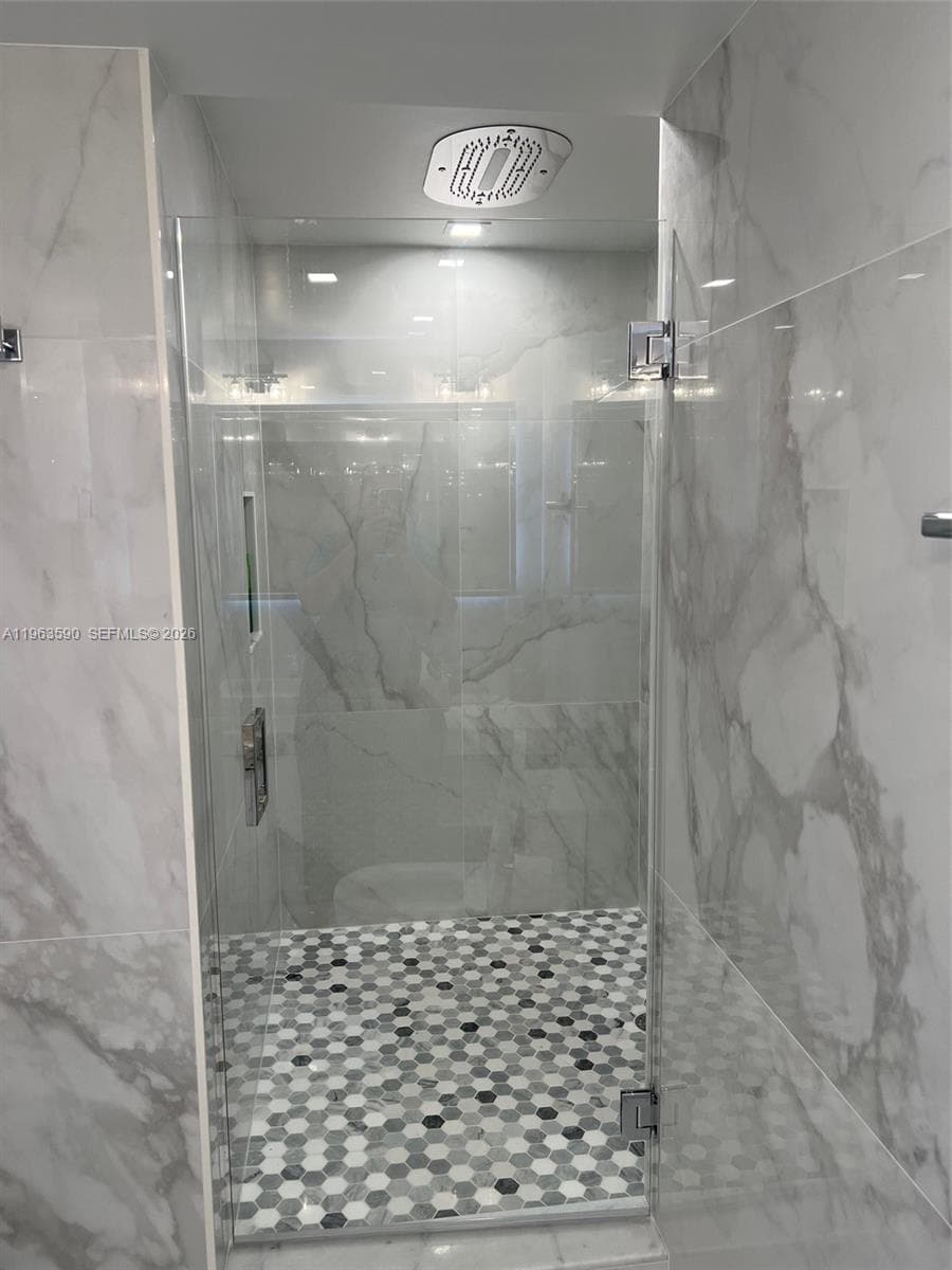 100 Lincoln Rd # 1548, Miami Beach FL 33139 — 25