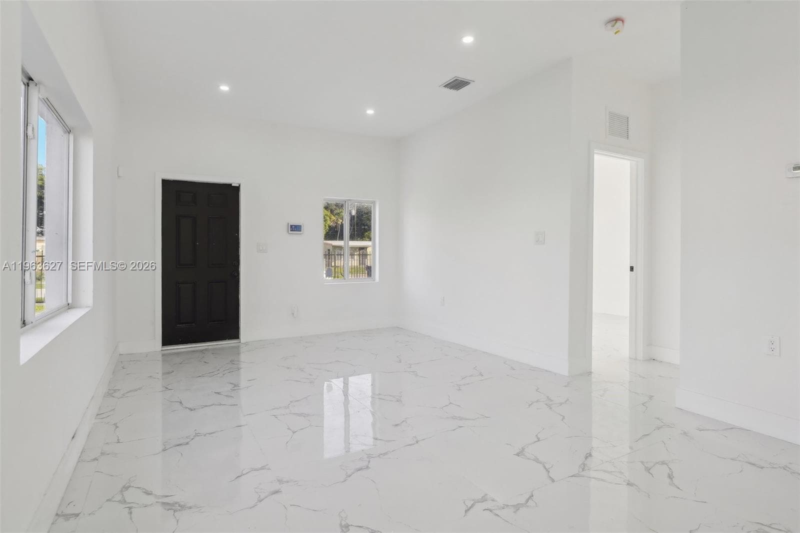2360 Rutland St, Opa-Locka FL 33054 — 10