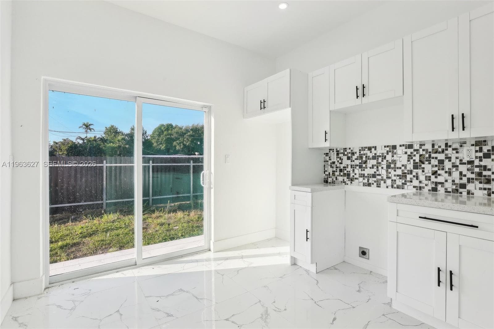 2360 Rutland St, Opa-Locka FL 33054 — 15