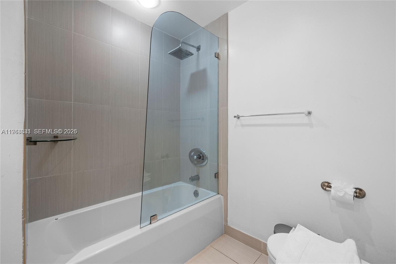 3250 NE 1st Ave # 515, Miami FL 33137 — 12