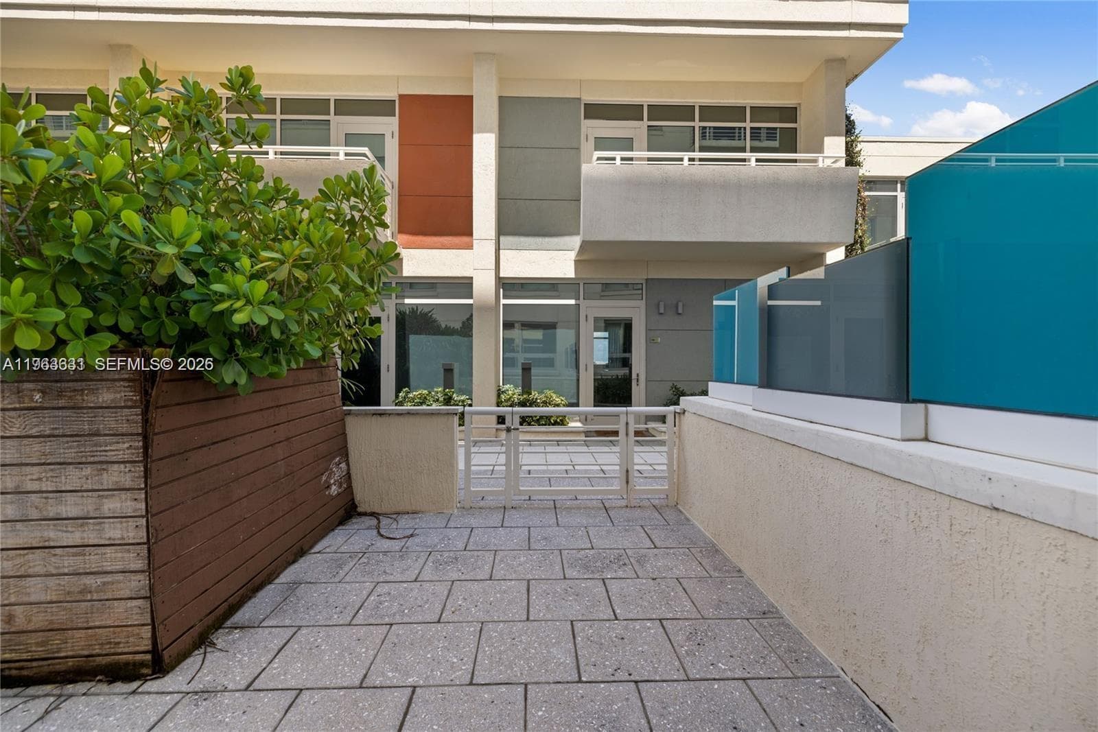 3250 NE 1st Ave # 515, Miami FL 33137 — 18