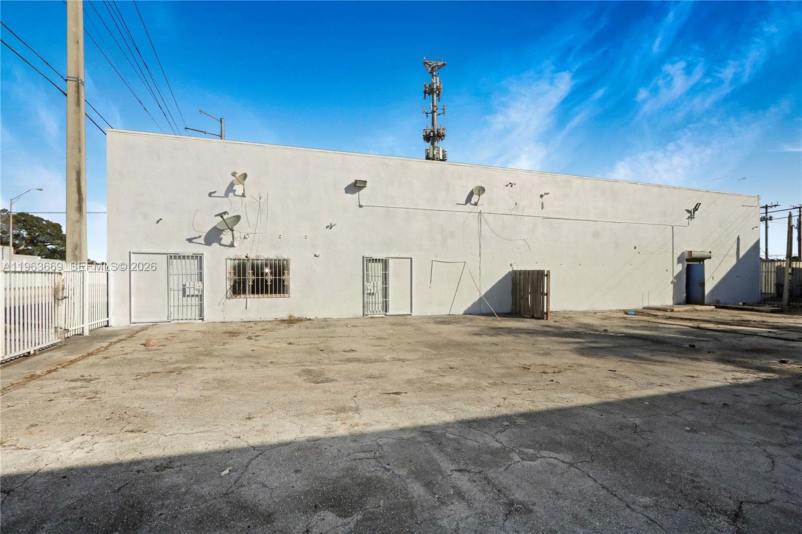 9795 NW 7th Ave, Miami FL 33150 — 6