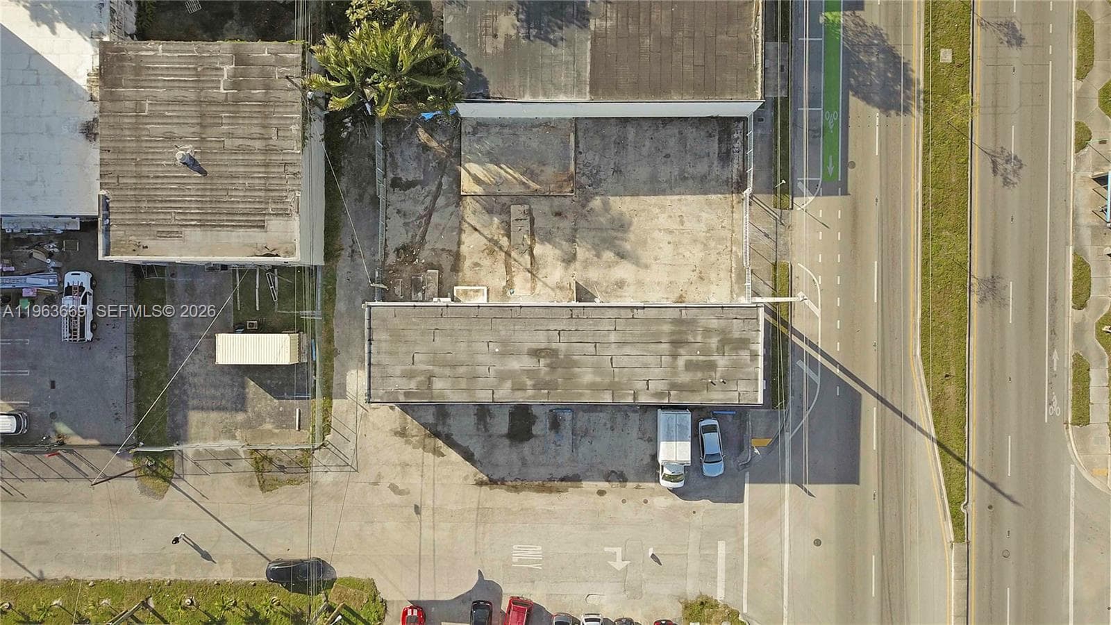 9795 NW 7th Ave, Miami FL 33150 — 17