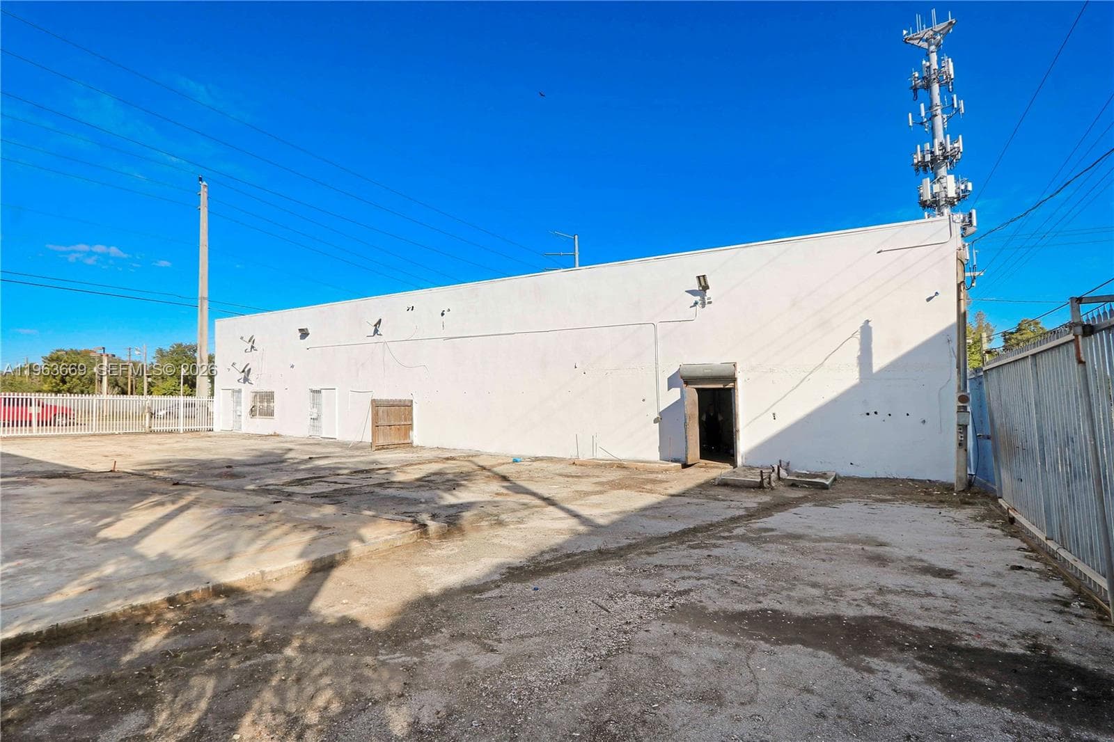 9795 NW 7th Ave, Miami FL 33150 — 5