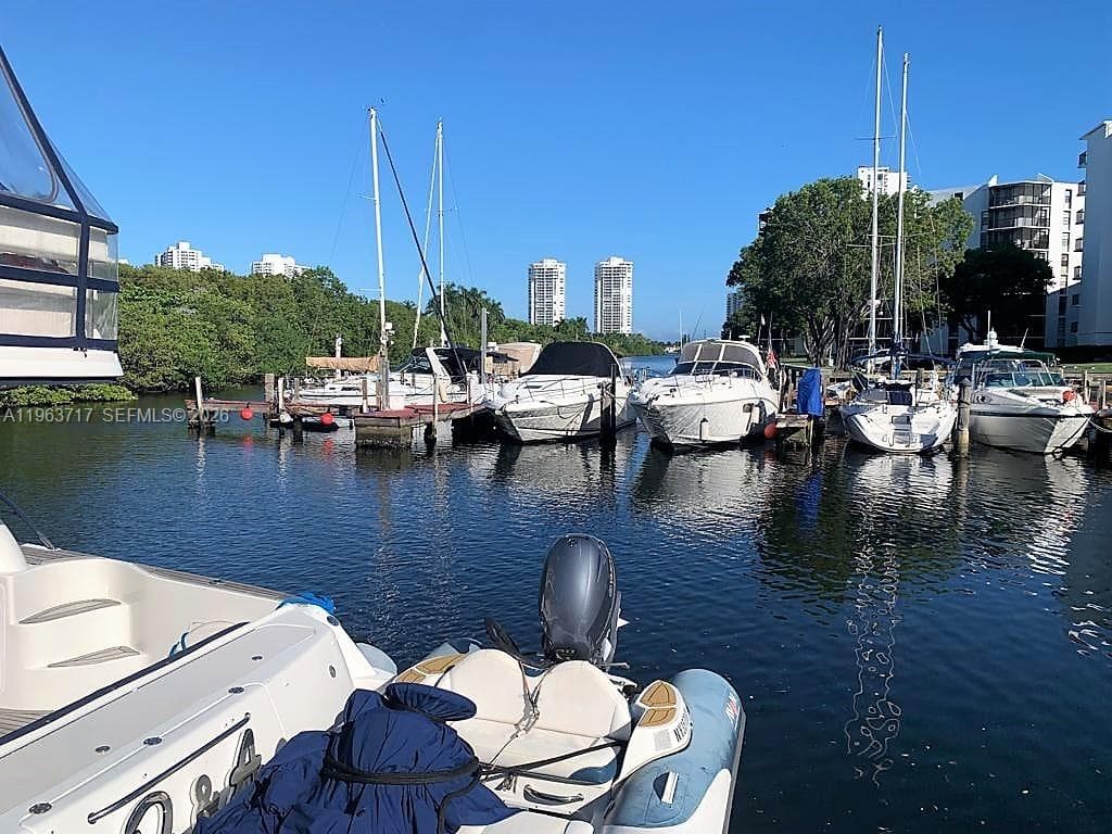 3375 N Country Club Dr, Slip 2, Aventura FL 33180 — 3