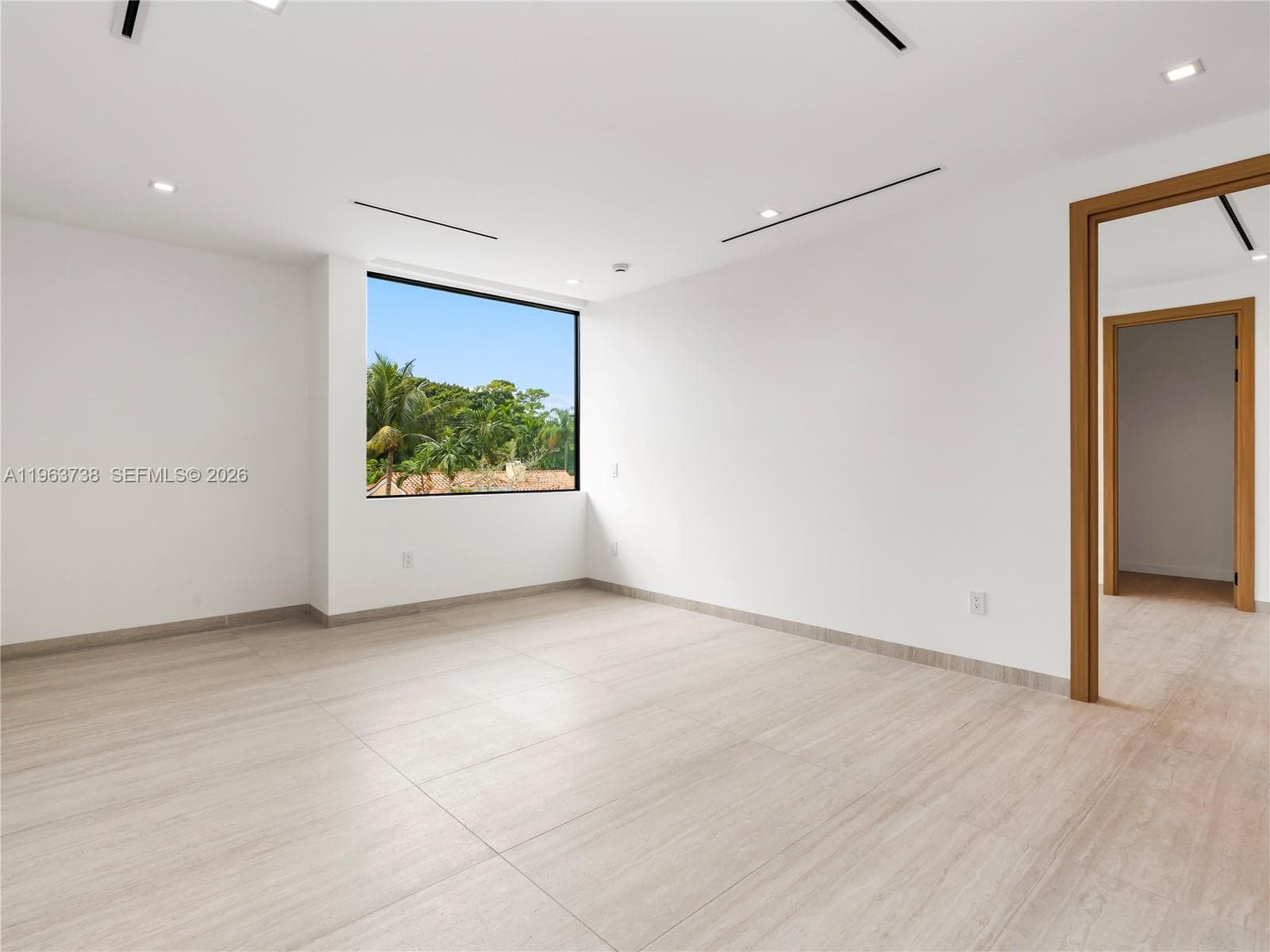 4401 SW 14th St, Miami FL 33134 — 15