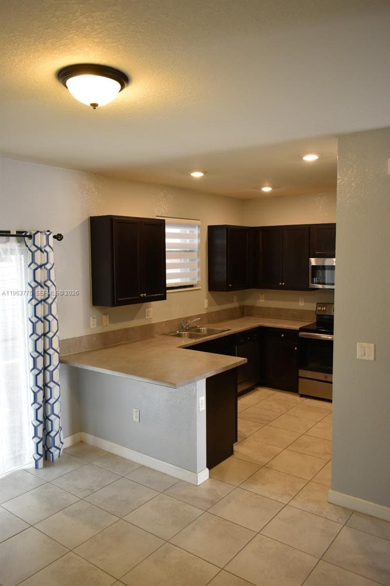 3392 SE 1st St, Homestead FL 33033 — 4