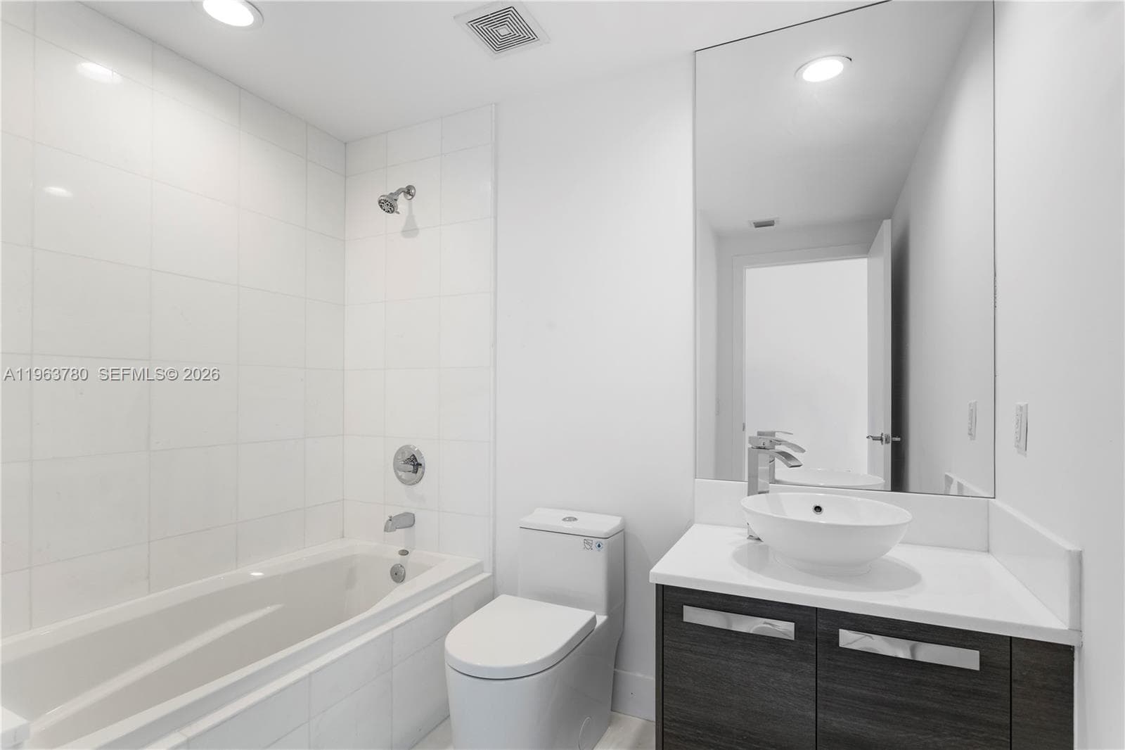 2950 NE 188th St # 349, Aventura FL 33180 — 22