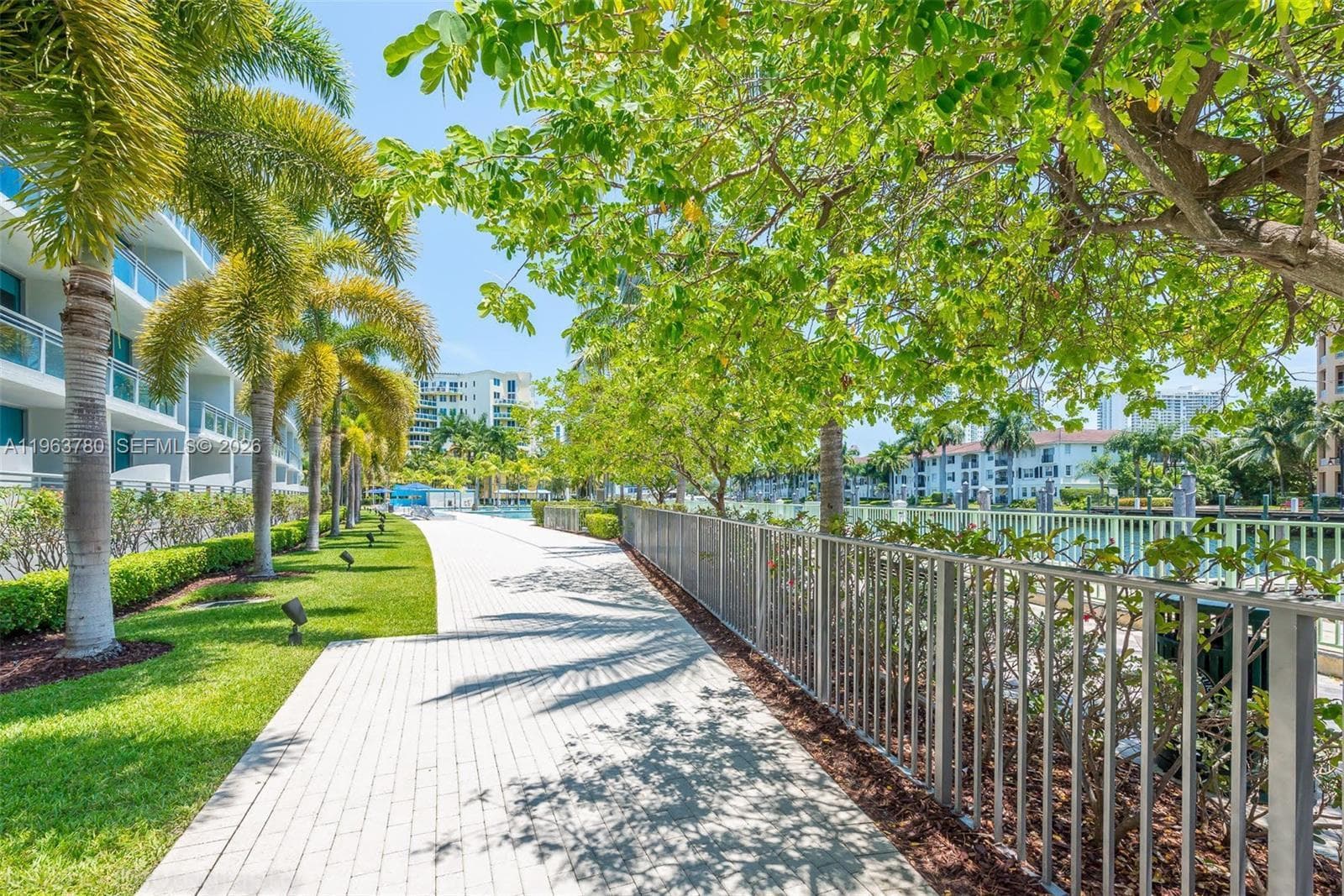 2950 NE 188th St # 349, Aventura FL 33180 — 36