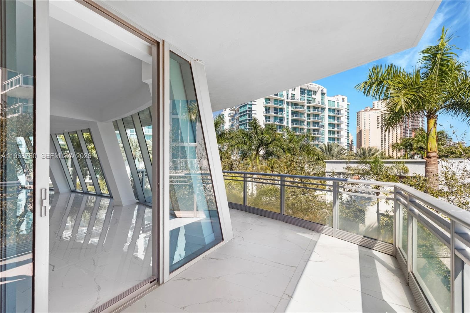 2950 NE 188th St # 349, Aventura FL 33180 — 9