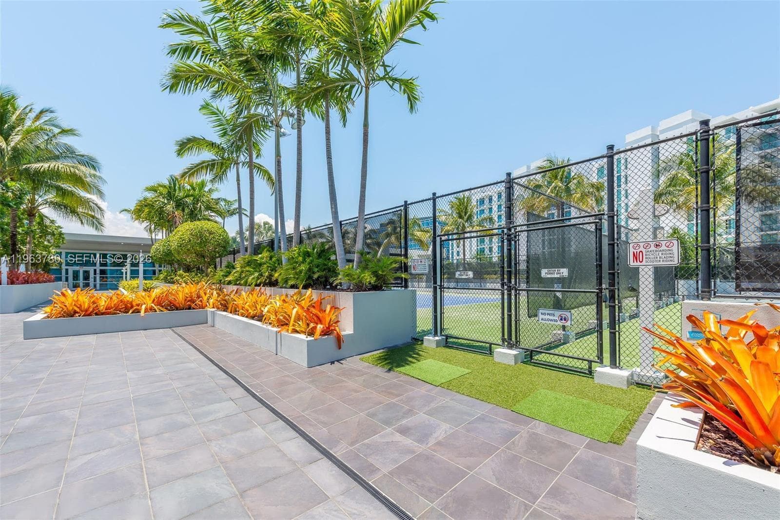 2950 NE 188th St # 349, Aventura FL 33180 — 30