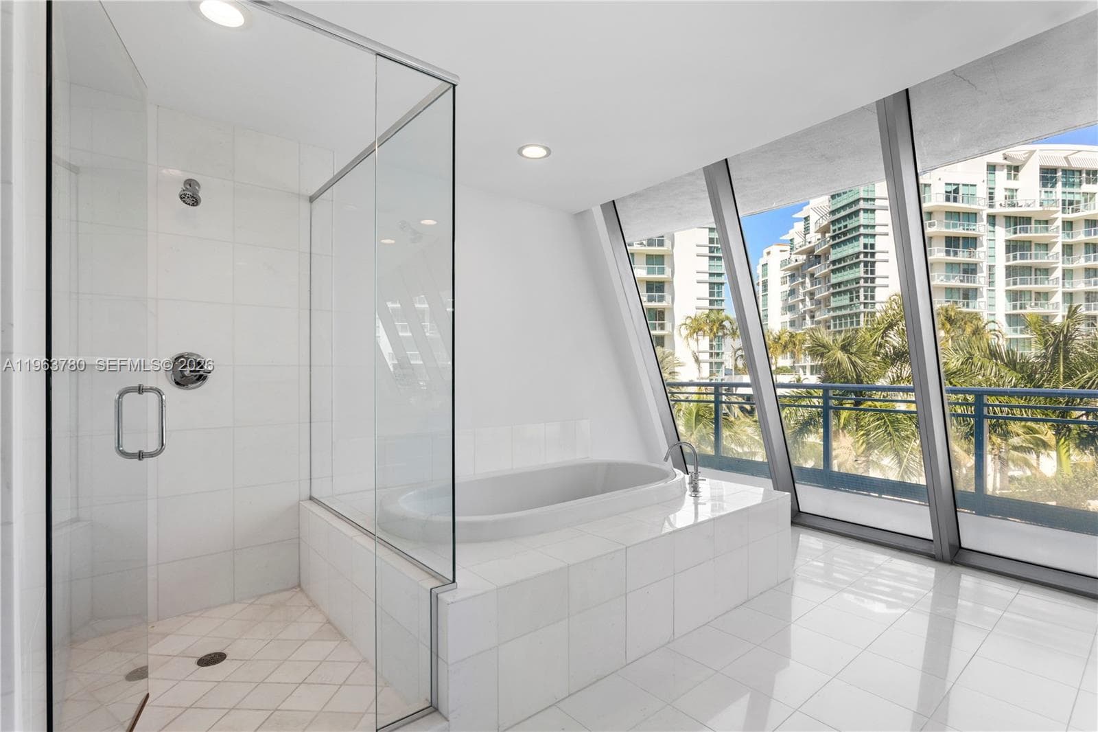 2950 NE 188th St # 349, Aventura FL 33180 — 15